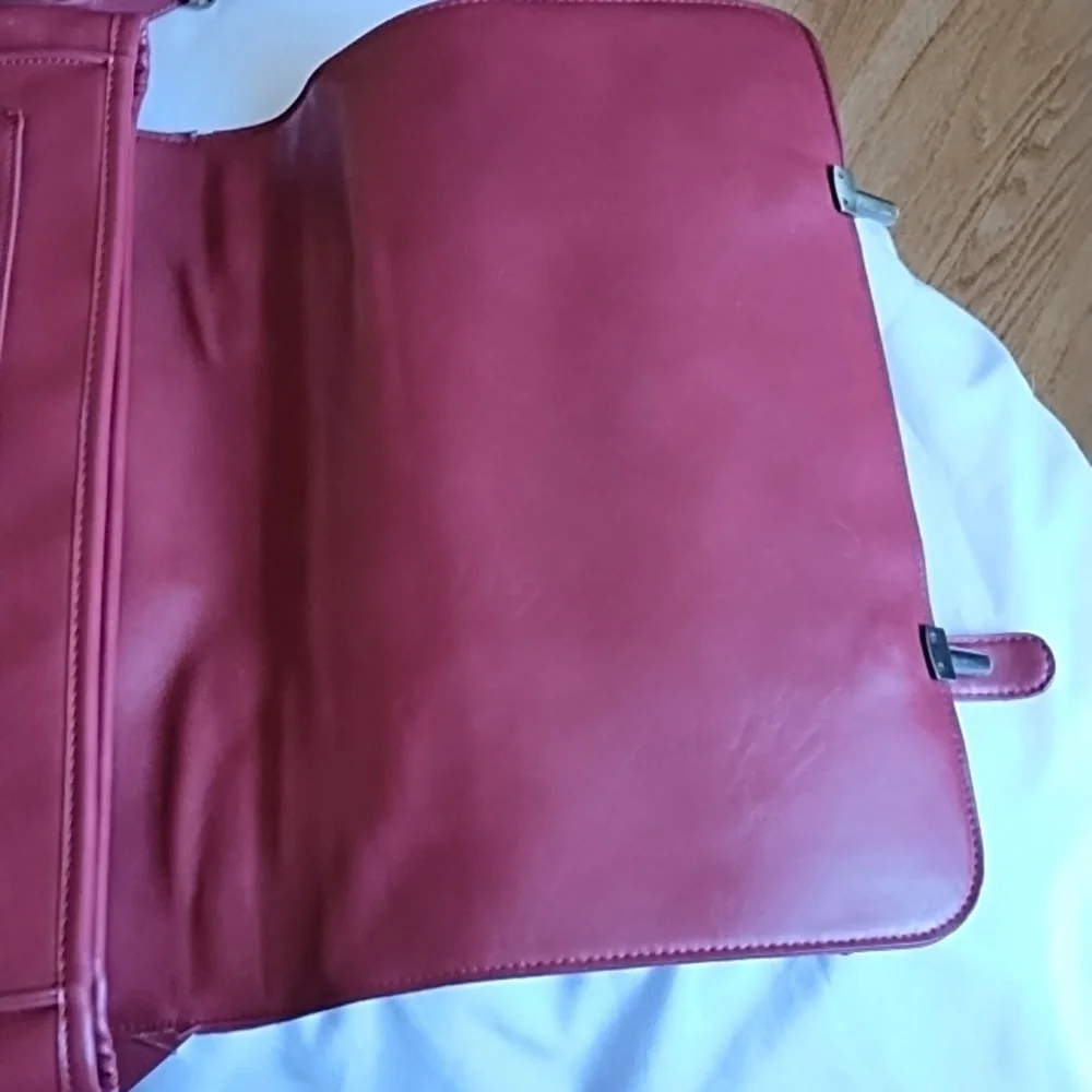 Red faux leather messenger bag/briefcase